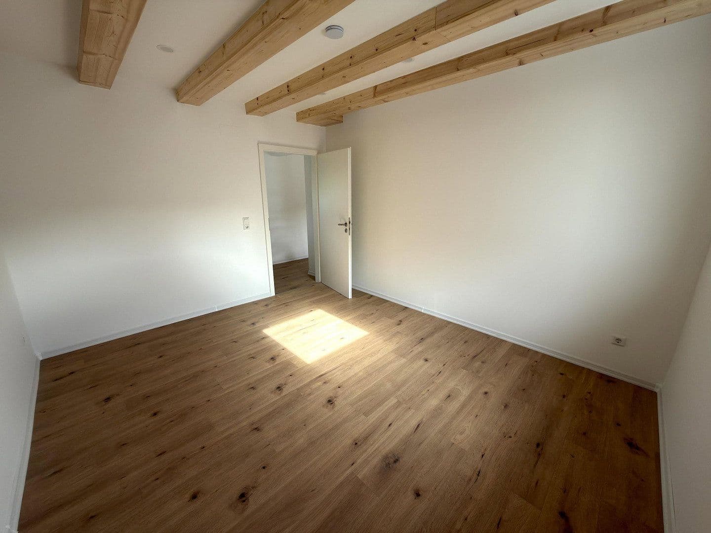 Prodej domu 135 m², pozemek 89 m², Igensdorf, Bavorsko Prodej domu 135 m², pozemek 89 m², Igensdorf, Bavorsko