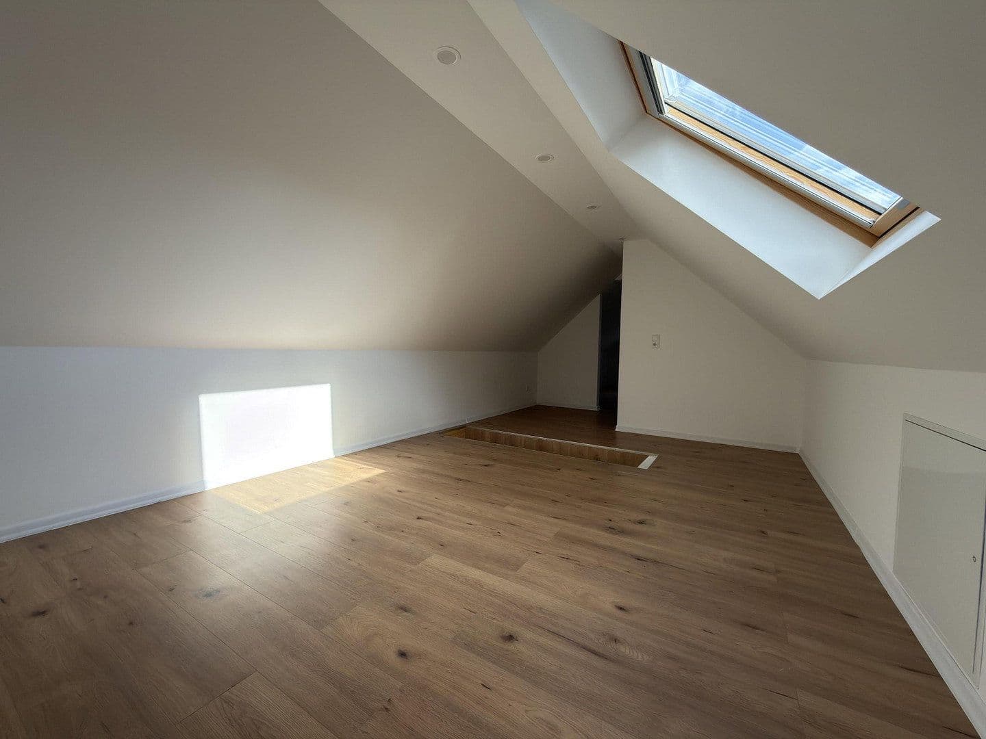 Prodej domu 135 m², pozemek 89 m², Igensdorf, Bavorsko Prodej domu 135 m², pozemek 89 m², Igensdorf, Bavorsko