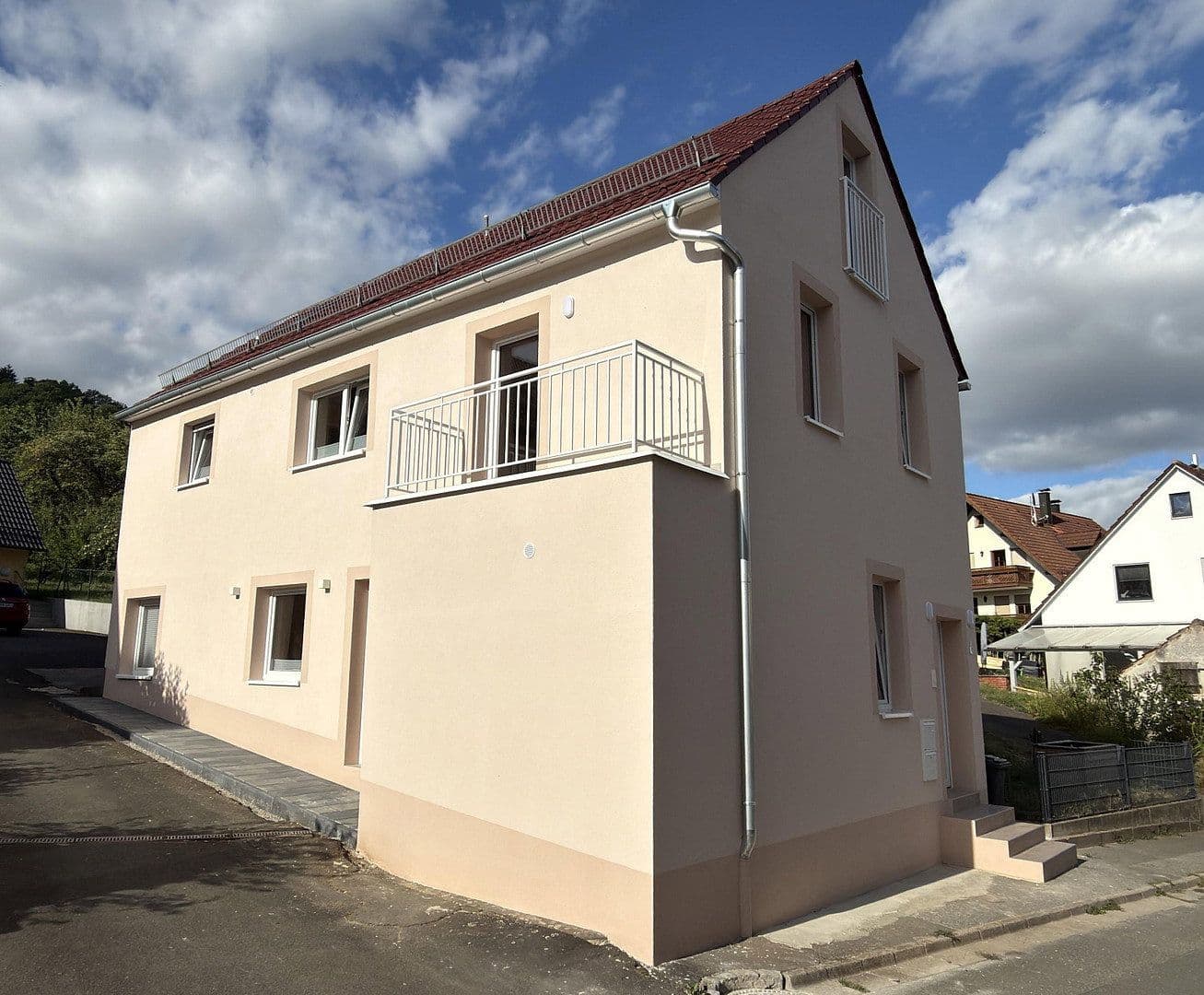 Prodej domu 135 m², pozemek 89 m², Igensdorf, Bavorsko Prodej domu 135 m², pozemek 89 m², Igensdorf, Bavorsko