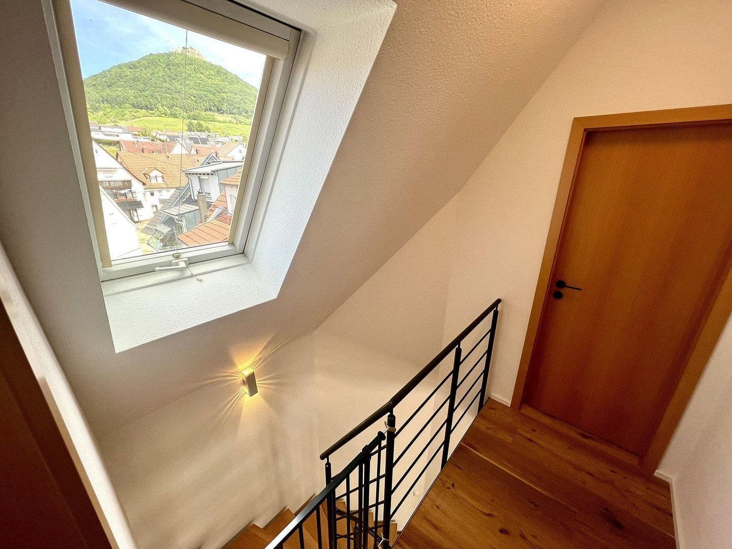 Prodej bytu 4+kk 76 m², Neuffen, Bádensko-Württembersko Prodej bytu 4+kk 76 m², Neuffen, Bádensko-Württembersko