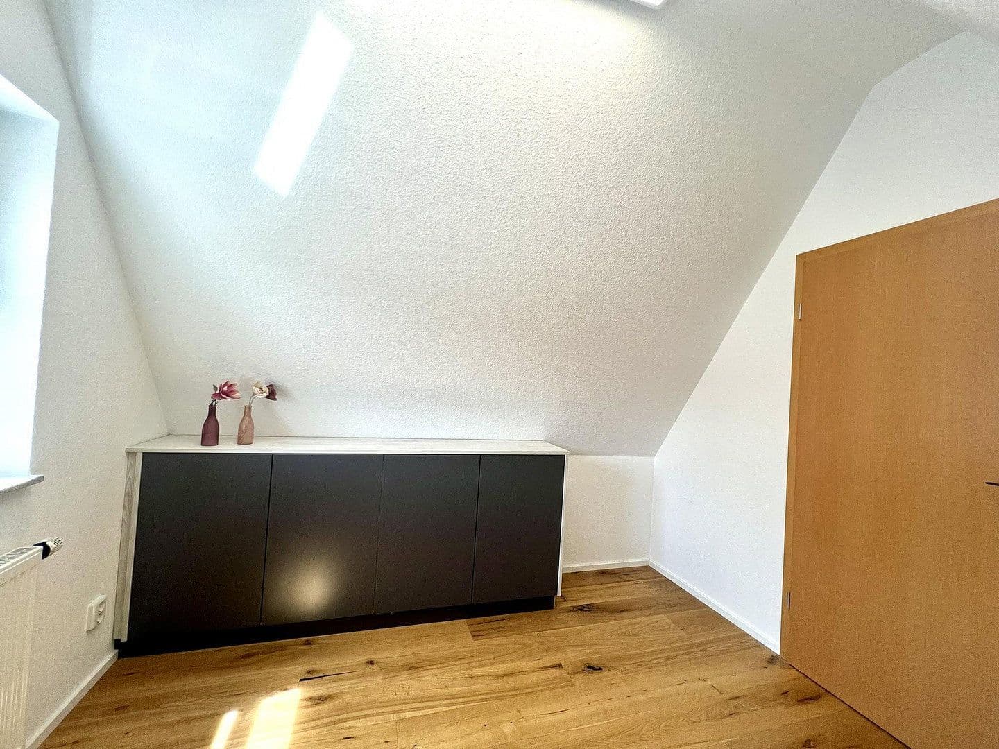 Prodej bytu 4+kk 76 m², Neuffen, Bádensko-Württembersko Prodej bytu 4+kk 76 m², Neuffen, Bádensko-Württembersko