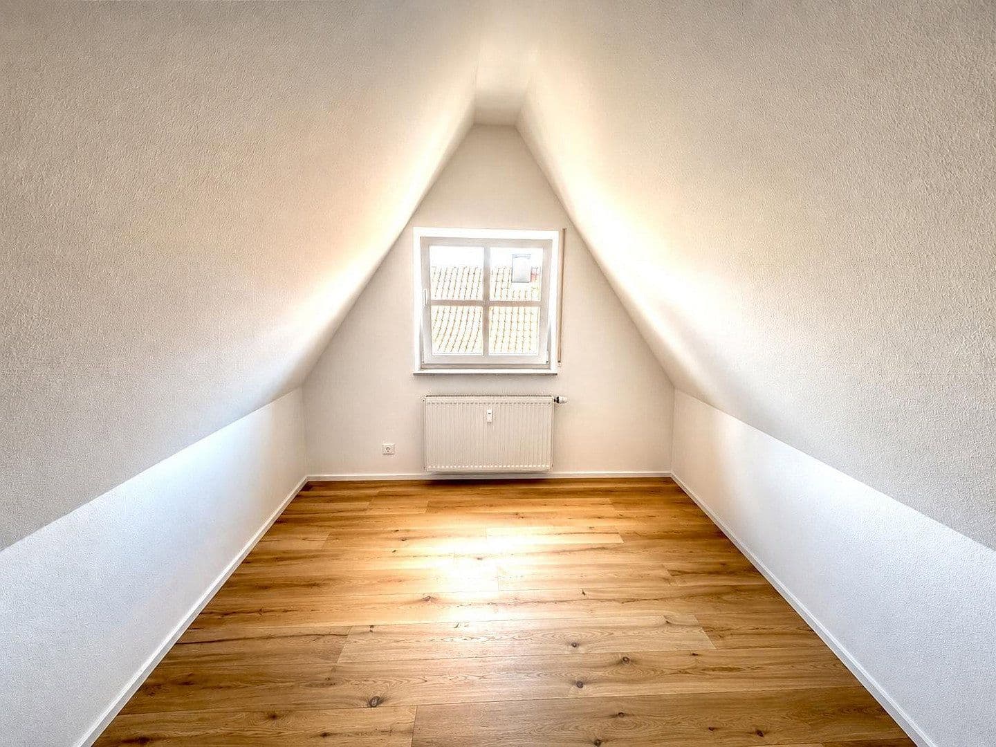 Prodej bytu 4+kk 76 m², Neuffen, Bádensko-Württembersko Prodej bytu 4+kk 76 m², Neuffen, Bádensko-Württembersko