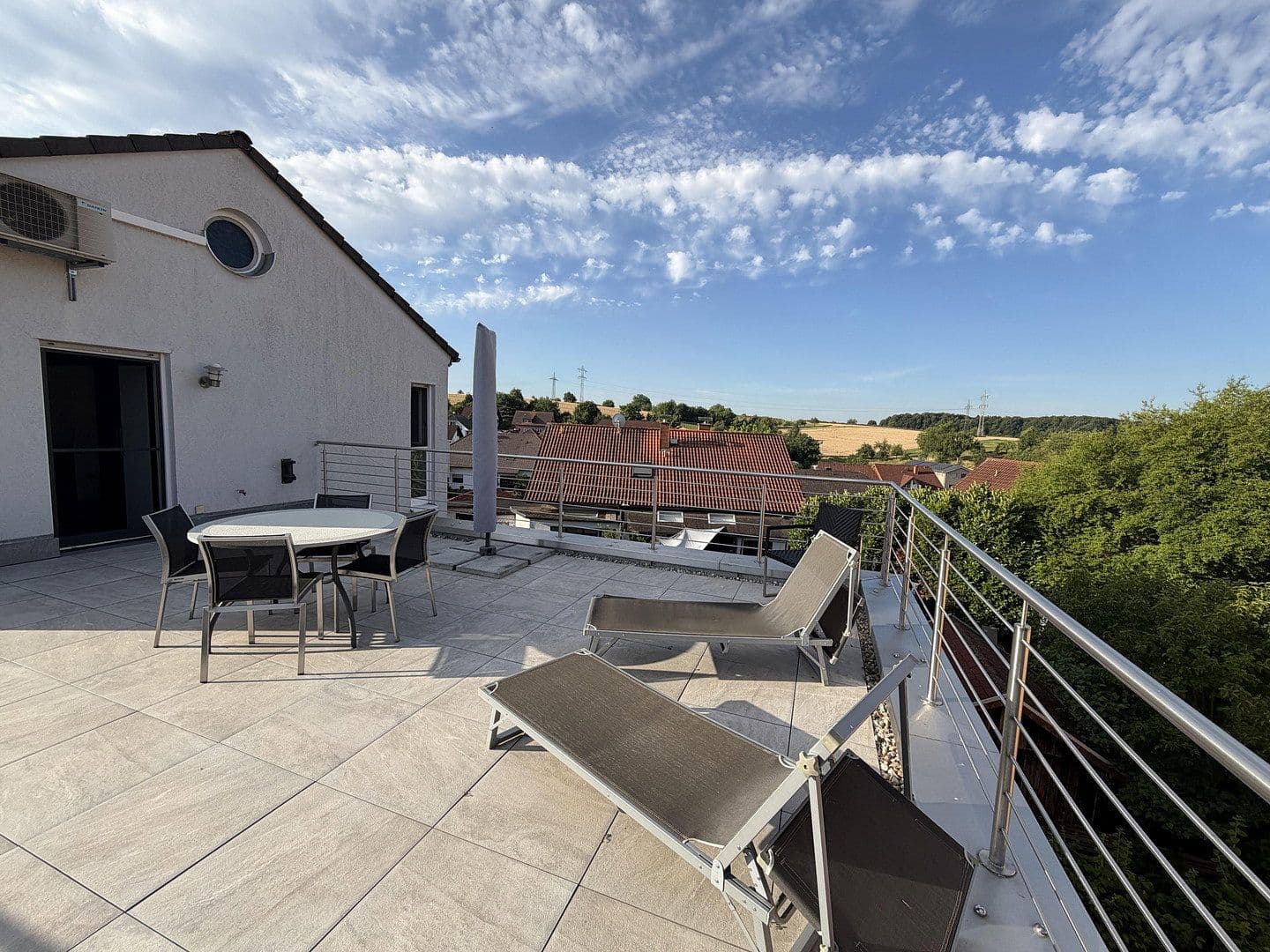 Prodej bytu 4+1 123 m², Epfenbach, Bádensko-Württembersko Prodej bytu 4+1 123 m², Epfenbach, Bádensko-Württembersko