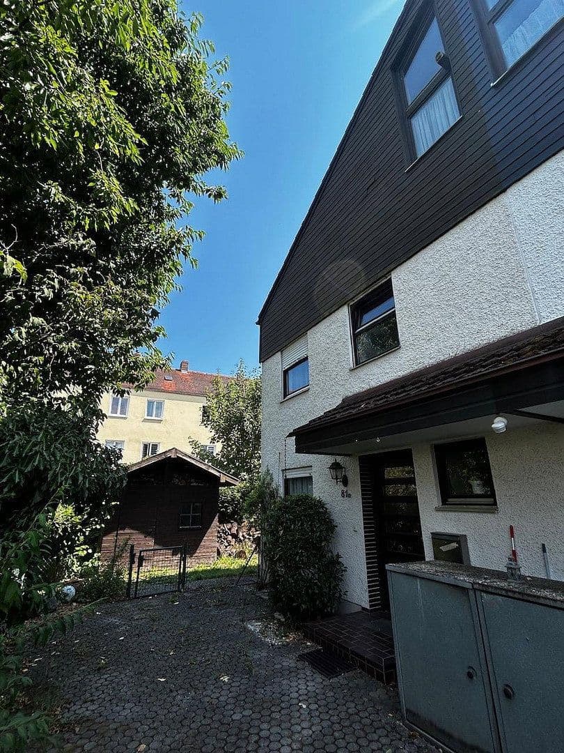 Prodej domu 142 m², pozemek 344 m², Burghausen, Bavorsko Prodej domu 142 m², pozemek 344 m², Burghausen, Bavorsko