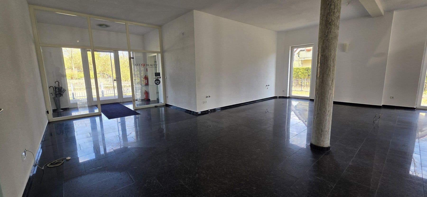 Prodej domu 352 m², pozemek 948 m², Woltersdorf, Braniborsko Prodej domu 352 m², pozemek 948 m², Woltersdorf, Braniborsko