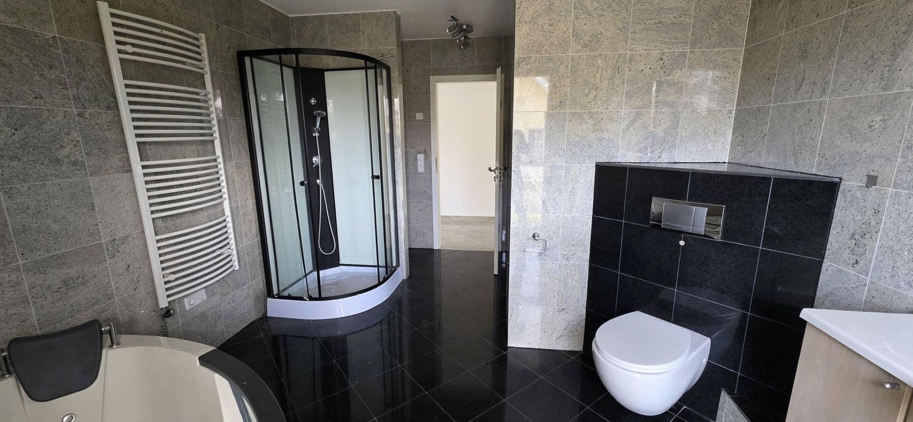 Prodej domu 352 m², pozemek 948 m², Woltersdorf, Braniborsko Prodej domu 352 m², pozemek 948 m², Woltersdorf, Braniborsko