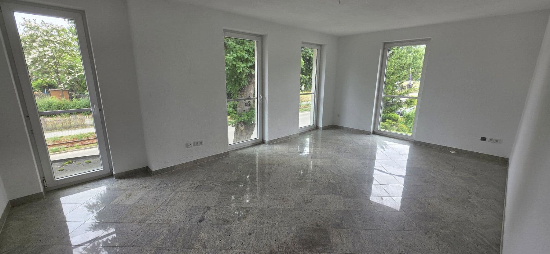 Prodej domu 352 m², pozemek 948 m², Woltersdorf, Braniborsko Prodej domu 352 m², pozemek 948 m², Woltersdorf, Braniborsko
