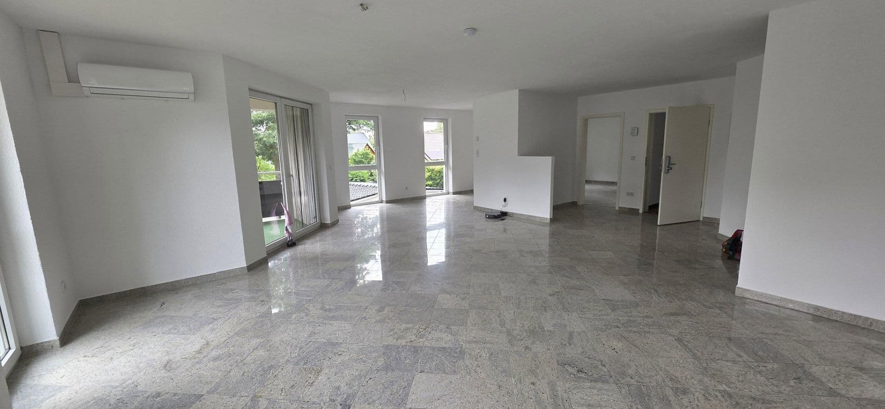 Prodej domu 352 m², pozemek 948 m², Woltersdorf, Braniborsko Prodej domu 352 m², pozemek 948 m², Woltersdorf, Braniborsko