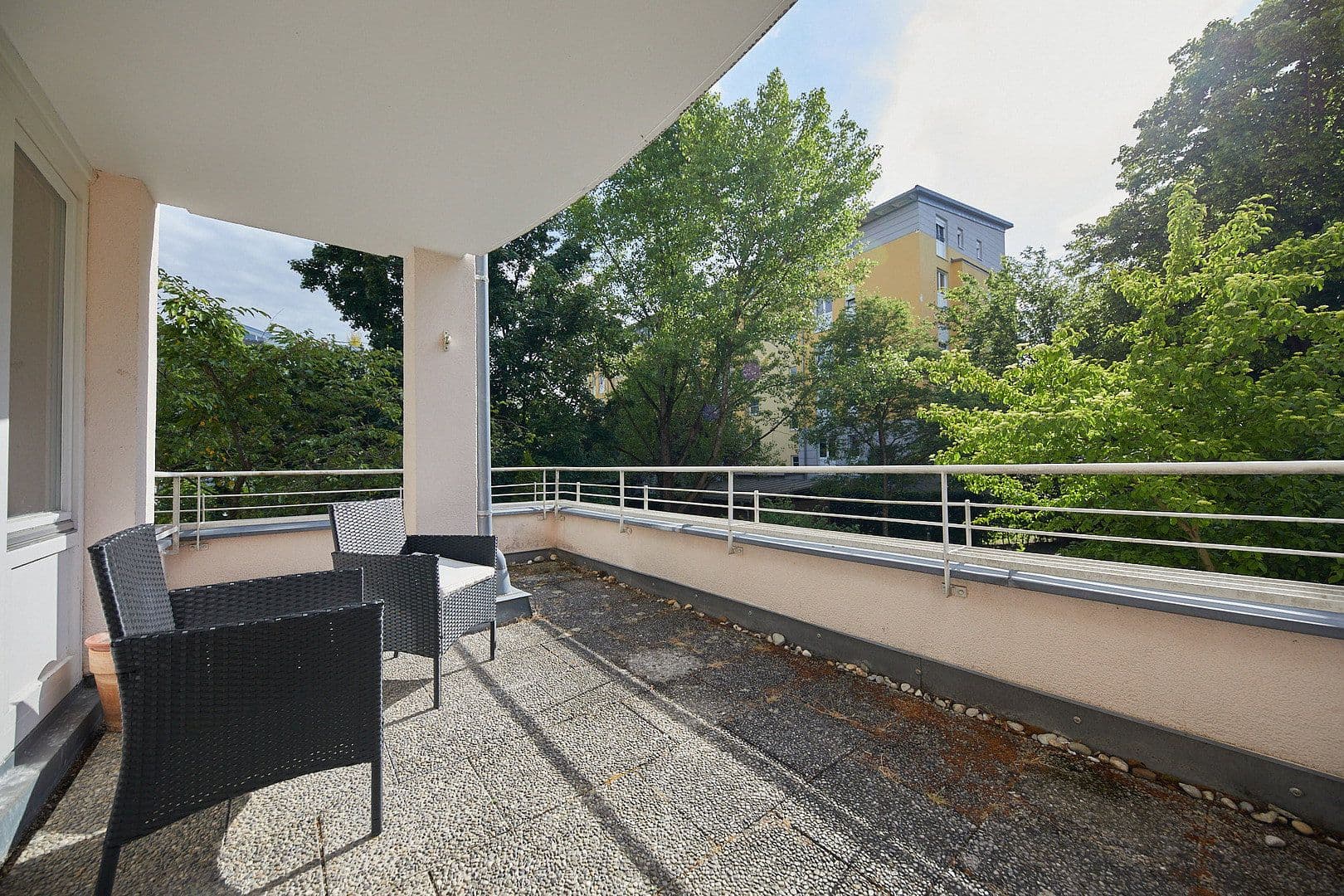 Pronájem bytu 1+1 13 m², Hitlstraße 17, München, Bavorsko Pronájem bytu 1+1 13 m², Hitlstraße 17, München, Bavorsko