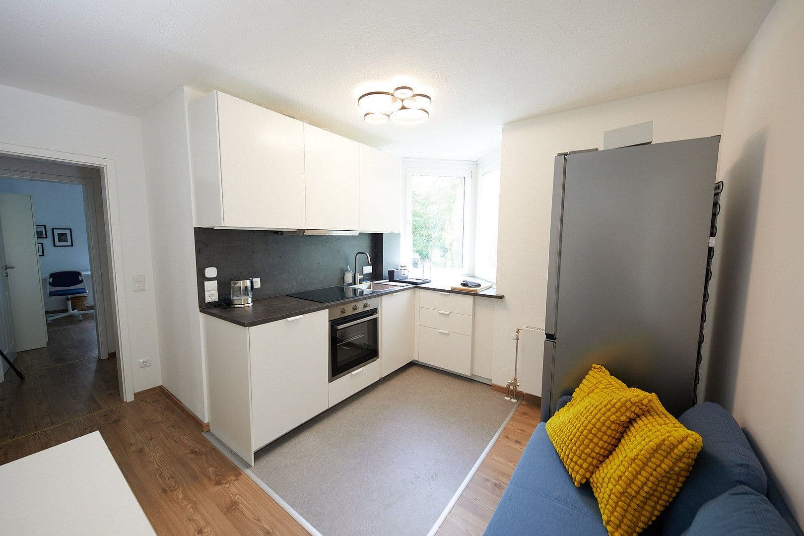 Pronájem bytu 1+1 13 m², Hitlstraße 17, München, Bavorsko Pronájem bytu 1+1 13 m², Hitlstraße 17, München, Bavorsko