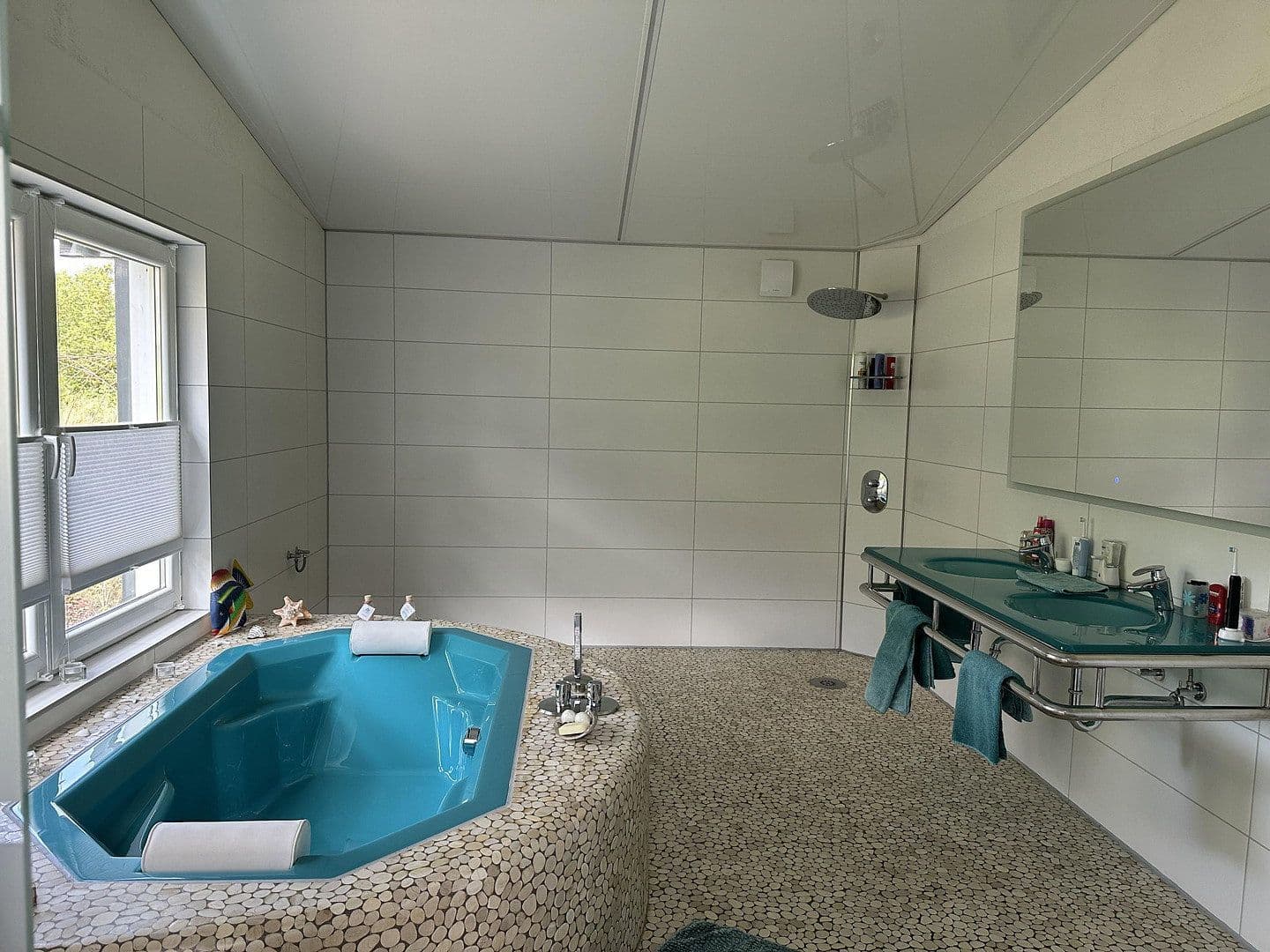Prodej nebytového prostoru 3.125 m², Hude (Oldenburg), Dolní Sasko Prodej nebytového prostoru 3.125 m², Hude (Oldenburg), Dolní Sasko