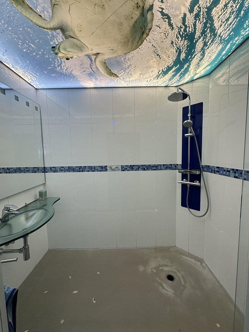 Prodej nebytového prostoru 3.125 m², Hude (Oldenburg), Dolní Sasko Prodej nebytového prostoru 3.125 m², Hude (Oldenburg), Dolní Sasko