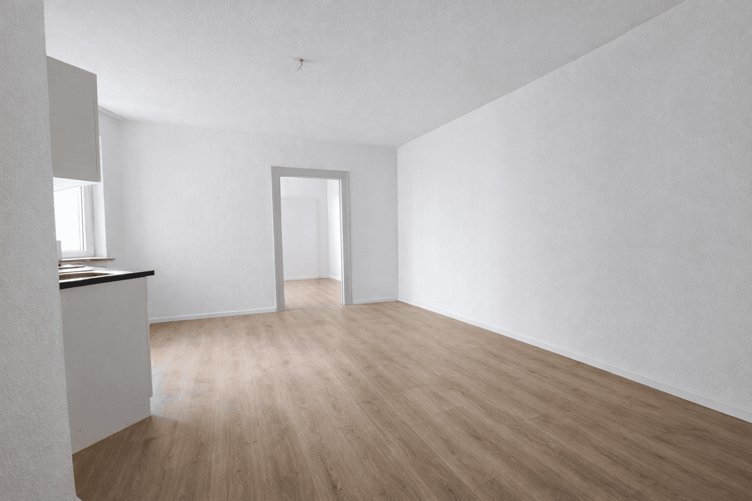 Prodej bytu 3+1 48 m², Schweinauerstr. 42, Nürnberg, Bavorsko Prodej bytu 3+1 48 m², Schweinauerstr. 42, Nürnberg, Bavorsko