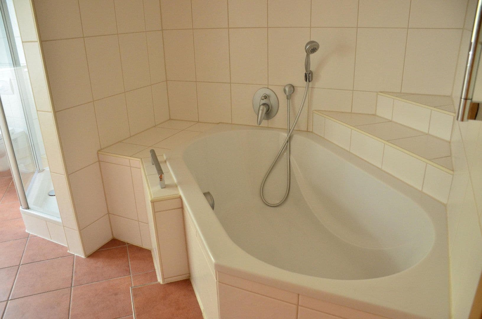 Pronájem domu 150 m², pozemek 1.000 m², Bammental, Bádensko-Württembersko Pronájem domu 150 m², pozemek 1.000 m², Bammental, Bádensko-Württembersko
