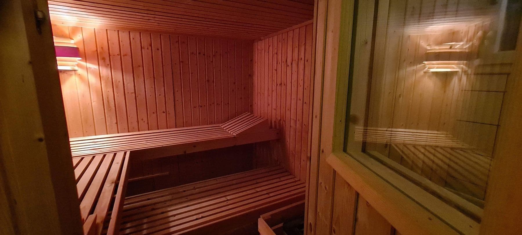 Prodej domu 450 m², pozemek 5.100 m², Weitefeld, Porýní-Falc Prodej domu 450 m², pozemek 5.100 m², Weitefeld, Porýní-Falc