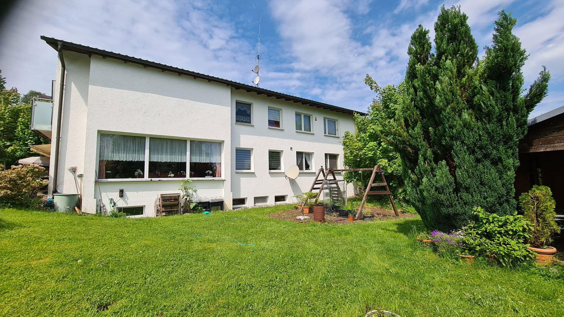 Prodej domu 450 m², pozemek 5.100 m², Weitefeld, Porýní-Falc Prodej domu 450 m², pozemek 5.100 m², Weitefeld, Porýní-Falc