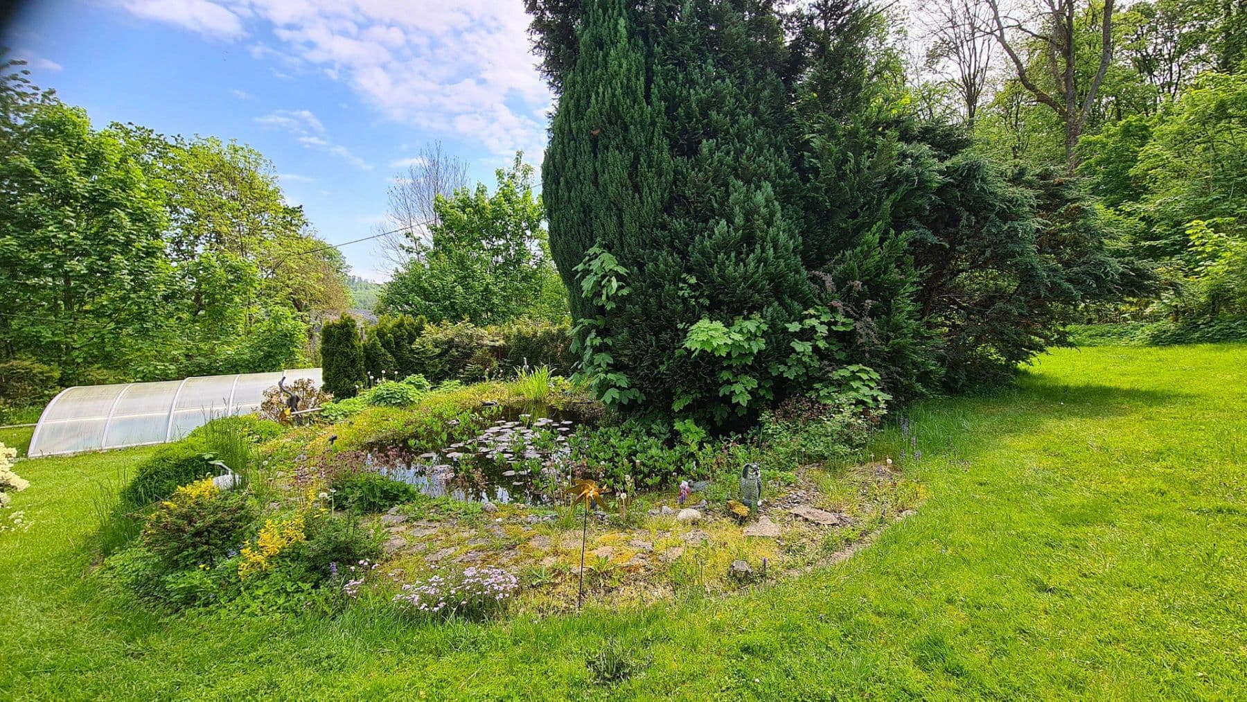 Prodej domu 450 m², pozemek 5.100 m², Weitefeld, Porýní-Falc Prodej domu 450 m², pozemek 5.100 m², Weitefeld, Porýní-Falc