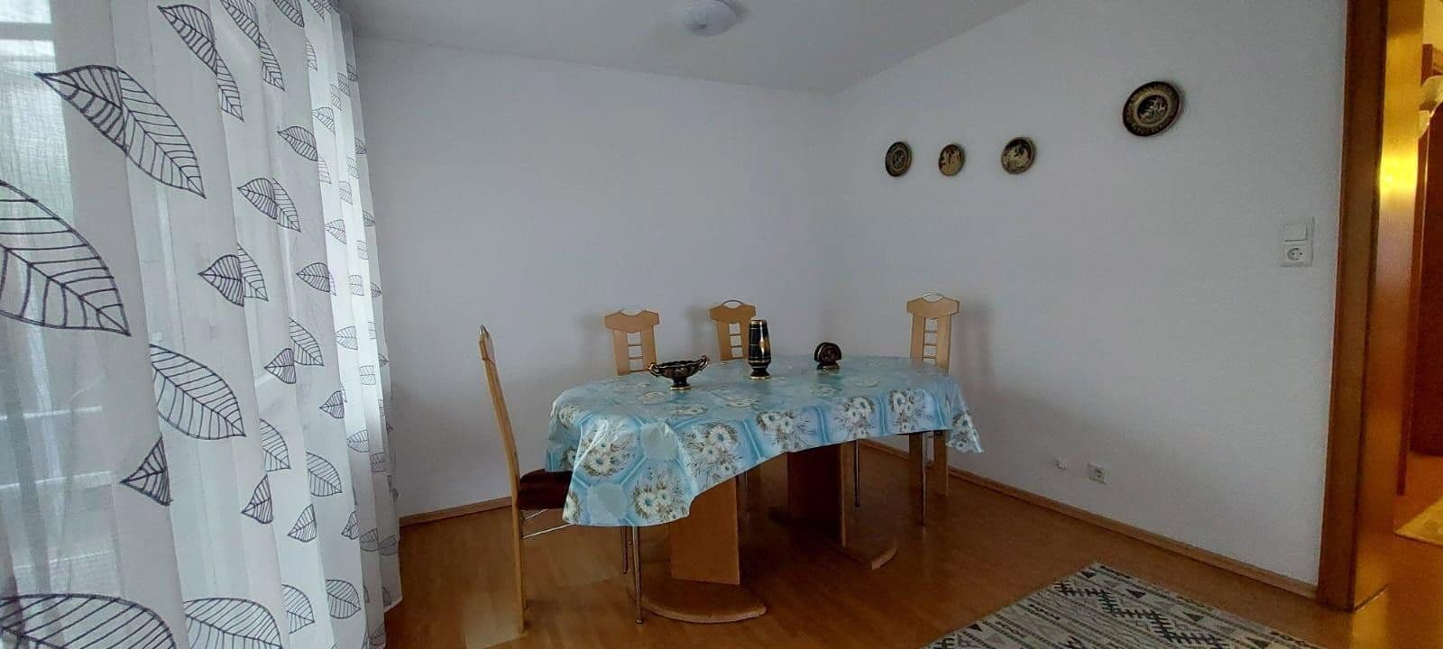Pronájem bytu 3+1 86 m², Tulpenweg 5, Friesenheim, Bádensko-Württembersko Pronájem bytu 3+1 86 m², Tulpenweg 5, Friesenheim, Bádensko-Württembersko