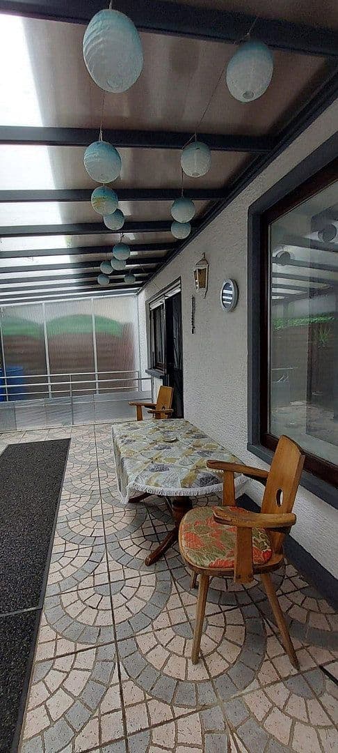 Pronájem bytu 3+1 86 m², Tulpenweg 5, Friesenheim, Bádensko-Württembersko Pronájem bytu 3+1 86 m², Tulpenweg 5, Friesenheim, Bádensko-Württembersko