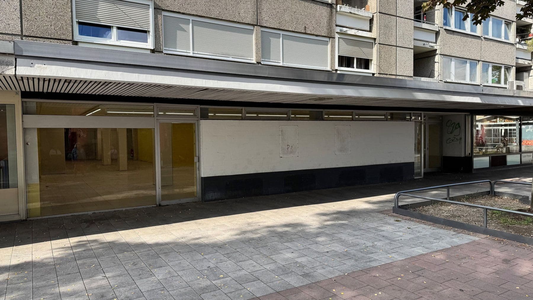 Pronájem nebytového prostoru 287 m², Ehrenfeld Stadtbezirk 4, Bergisch Gladbach, Severní Porýní-Vestfálsko Pronájem nebytového prostoru 287 m², Ehrenfeld Stadtbezirk 4, Bergisch Gladbach, Severní Porýní-Vestfálsko