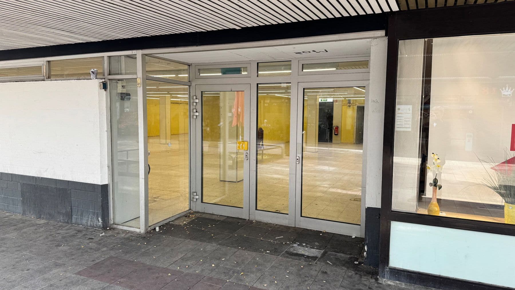 Pronájem nebytového prostoru 287 m², Ehrenfeld Stadtbezirk 4, Bergisch Gladbach, Severní Porýní-Vestfálsko Pronájem nebytového prostoru 287 m², Ehrenfeld Stadtbezirk 4, Bergisch Gladbach, Severní Porýní-Vestfálsko