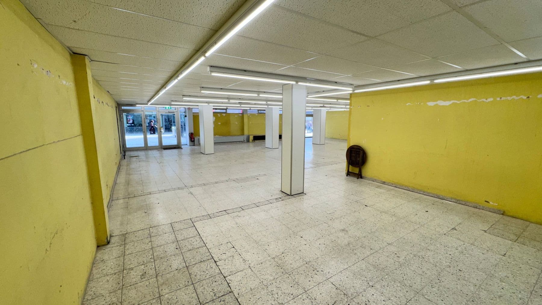 Pronájem nebytového prostoru 287 m², Ehrenfeld Stadtbezirk 4, Bergisch Gladbach, Severní Porýní-Vestfálsko Pronájem nebytového prostoru 287 m², Ehrenfeld Stadtbezirk 4, Bergisch Gladbach, Severní Porýní-Vestfálsko