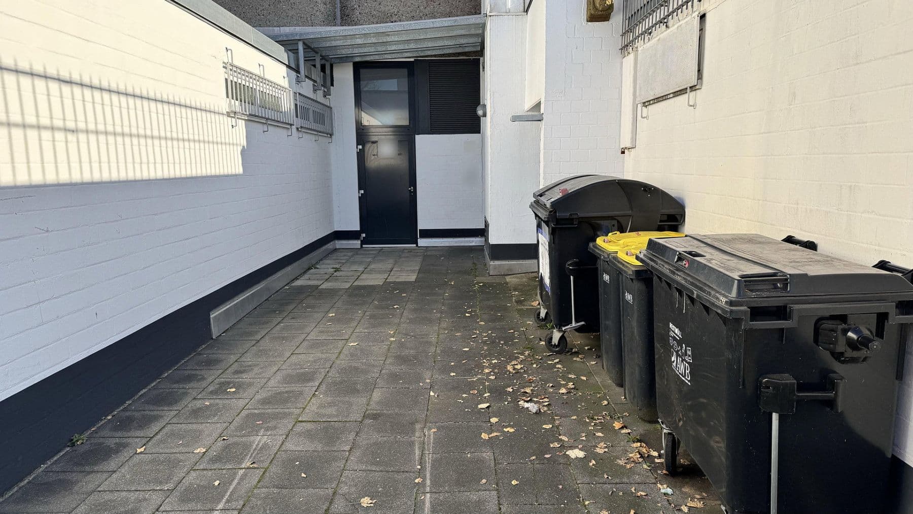 Pronájem nebytového prostoru 287 m², Ehrenfeld Stadtbezirk 4, Bergisch Gladbach, Severní Porýní-Vestfálsko Pronájem nebytového prostoru 287 m², Ehrenfeld Stadtbezirk 4, Bergisch Gladbach, Severní Porýní-Vestfálsko