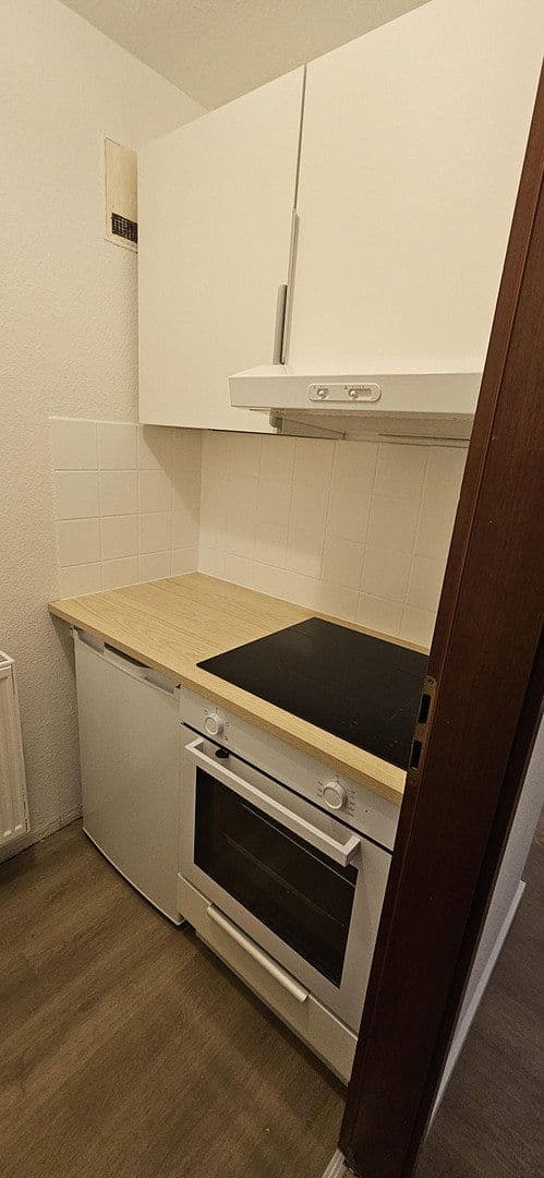 Pronájem bytu 17 m², U1, 25, Mannheim, Bádensko-Württembersko Pronájem bytu 17 m², U1, 25, Mannheim, Bádensko-Württembersko