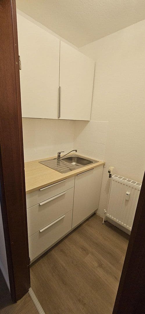 Pronájem bytu 17 m², U1, 25, Mannheim, Bádensko-Württembersko Pronájem bytu 17 m², U1, 25, Mannheim, Bádensko-Württembersko
