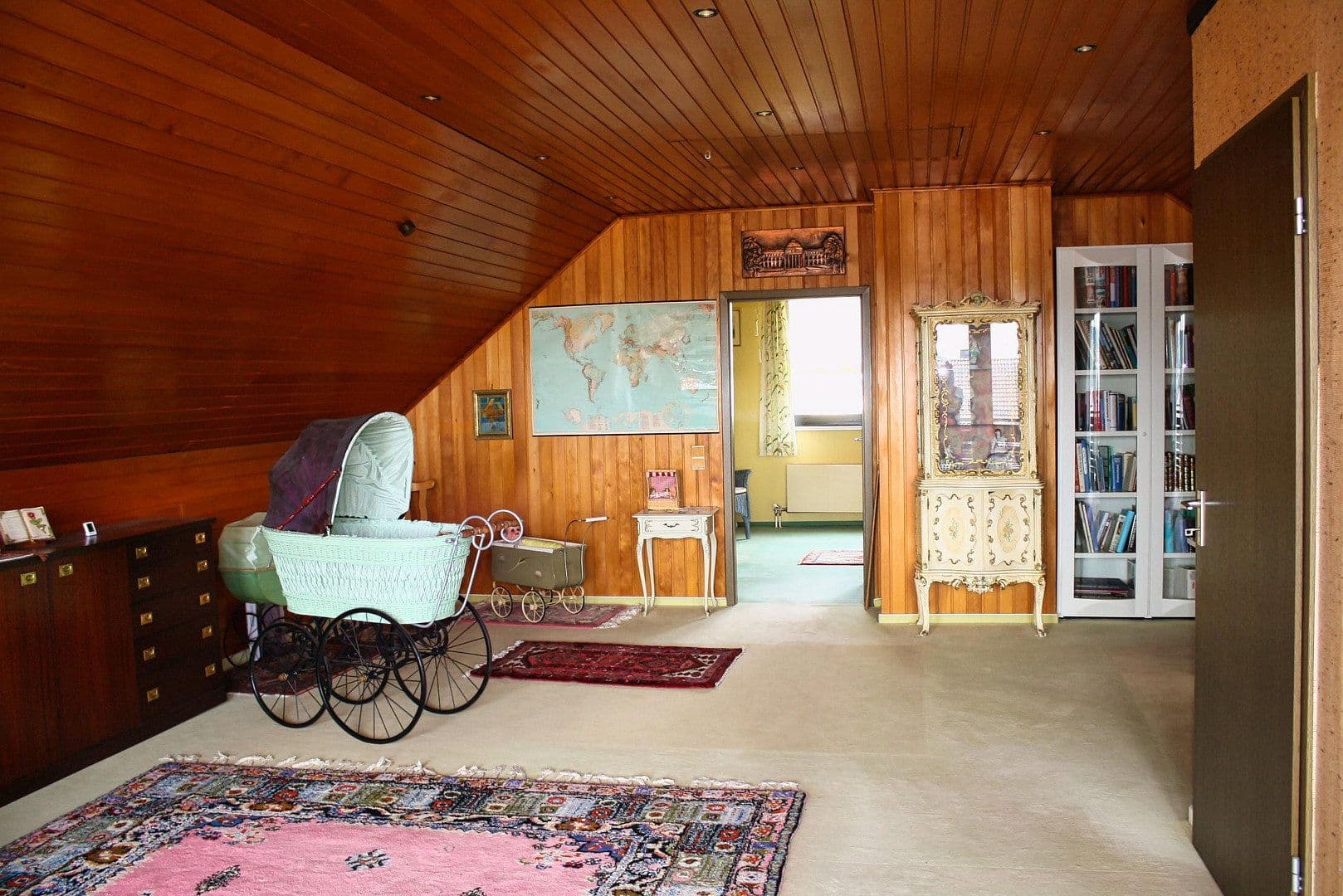 Prodej domu 245 m², pozemek 795 m², Niedernhausen, Hessen Prodej domu 245 m², pozemek 795 m², Niedernhausen, Hessen
