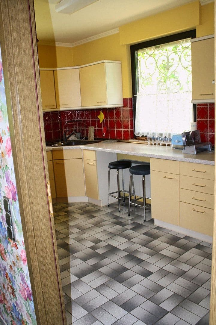 Prodej domu 245 m², pozemek 795 m², Niedernhausen, Hessen Prodej domu 245 m², pozemek 795 m², Niedernhausen, Hessen
