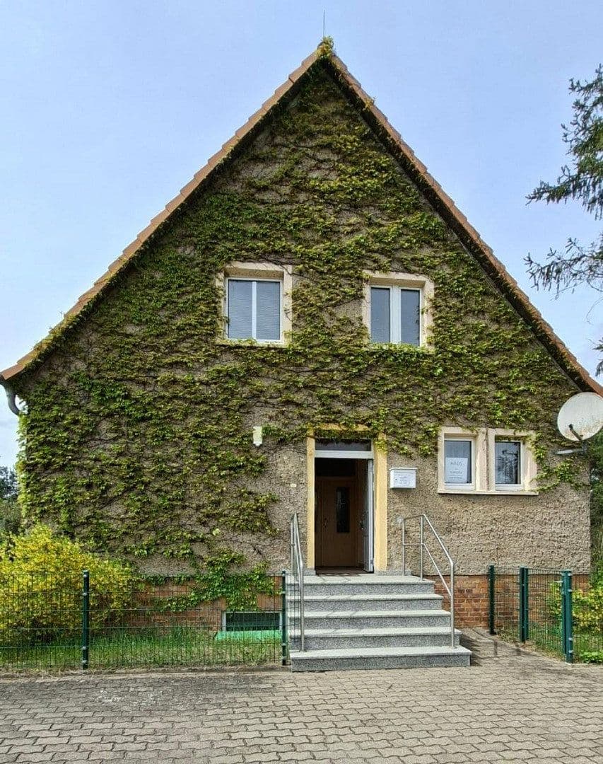 Prodej domu 170 m², pozemek 575 m², Lange Straße 9, Viereck, Mecklenburg-Vorpommern Prodej domu 170 m², pozemek 575 m², Lange Straße 9, Viereck, Mecklenburg-Vorpommern