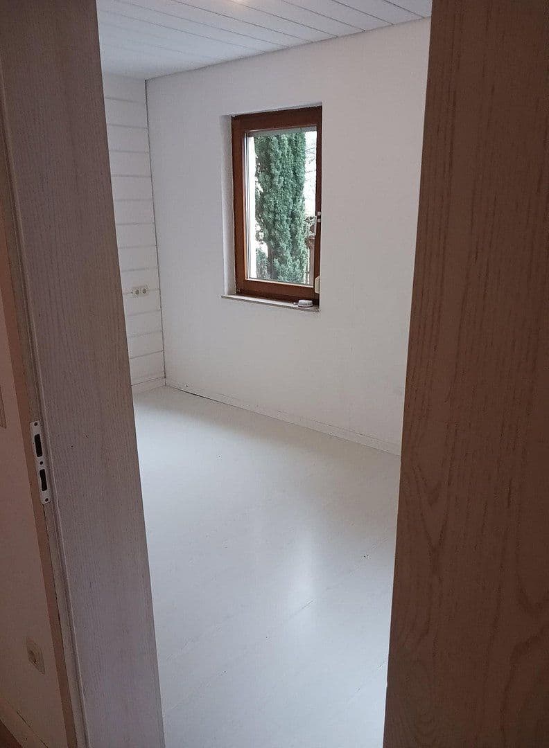 Prodej domu 178 m², pozemek 245 m², Feuchtstraße 2, Frickenhausen, Bádensko-Württembersko Prodej domu 178 m², pozemek 245 m², Feuchtstraße 2, Frickenhausen, Bádensko-Württembersko