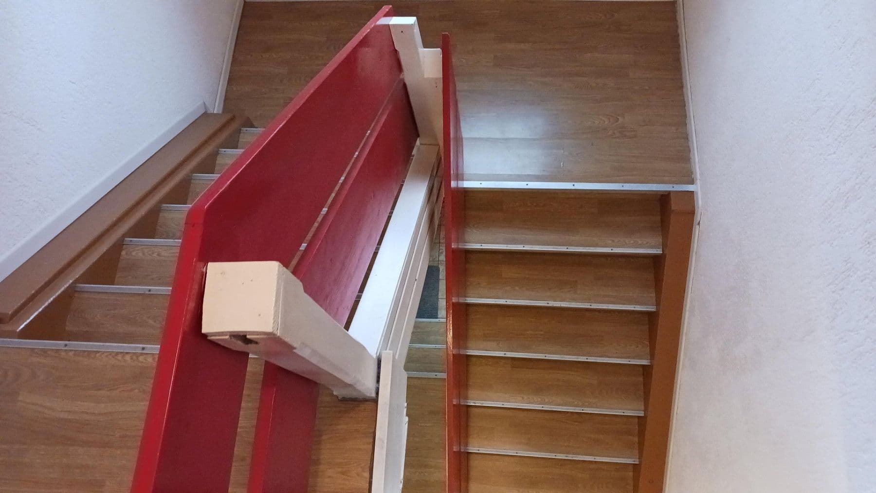 Prodej domu 178 m², pozemek 245 m², Feuchtstraße 2, Frickenhausen, Bádensko-Württembersko Prodej domu 178 m², pozemek 245 m², Feuchtstraße 2, Frickenhausen, Bádensko-Württembersko