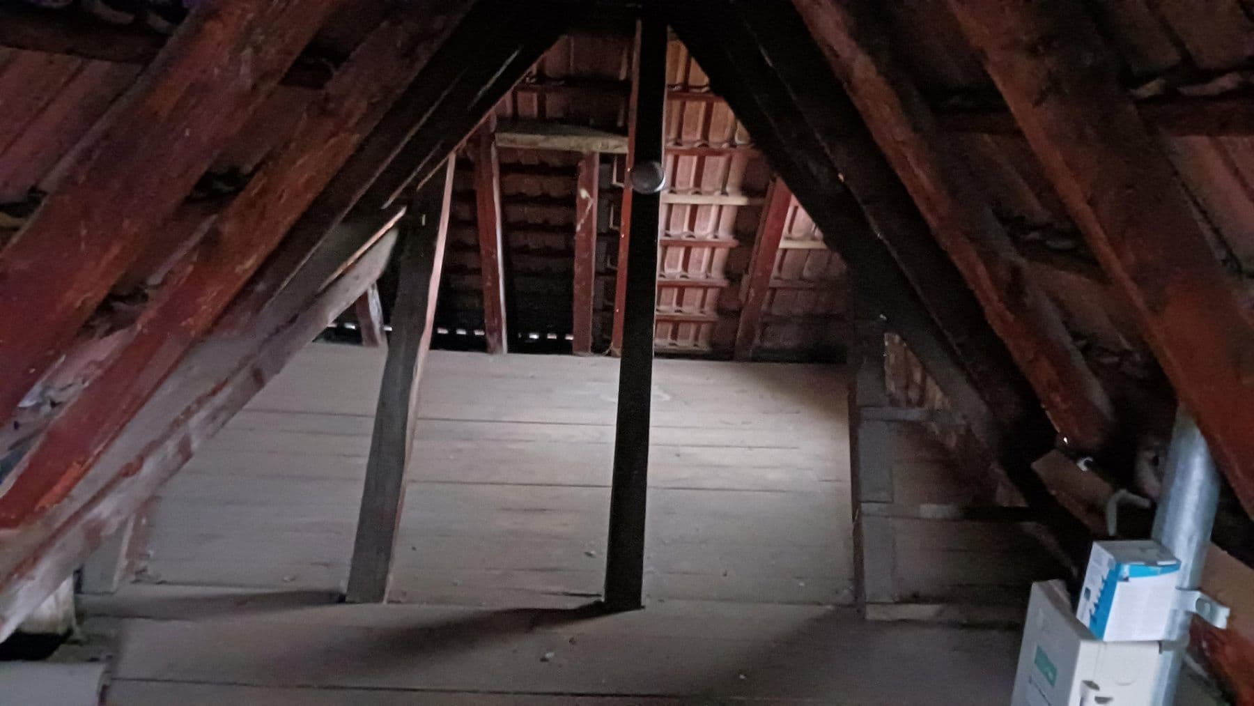 Prodej domu 178 m², pozemek 245 m², Feuchtstraße 2, Frickenhausen, Bádensko-Württembersko Prodej domu 178 m², pozemek 245 m², Feuchtstraße 2, Frickenhausen, Bádensko-Württembersko