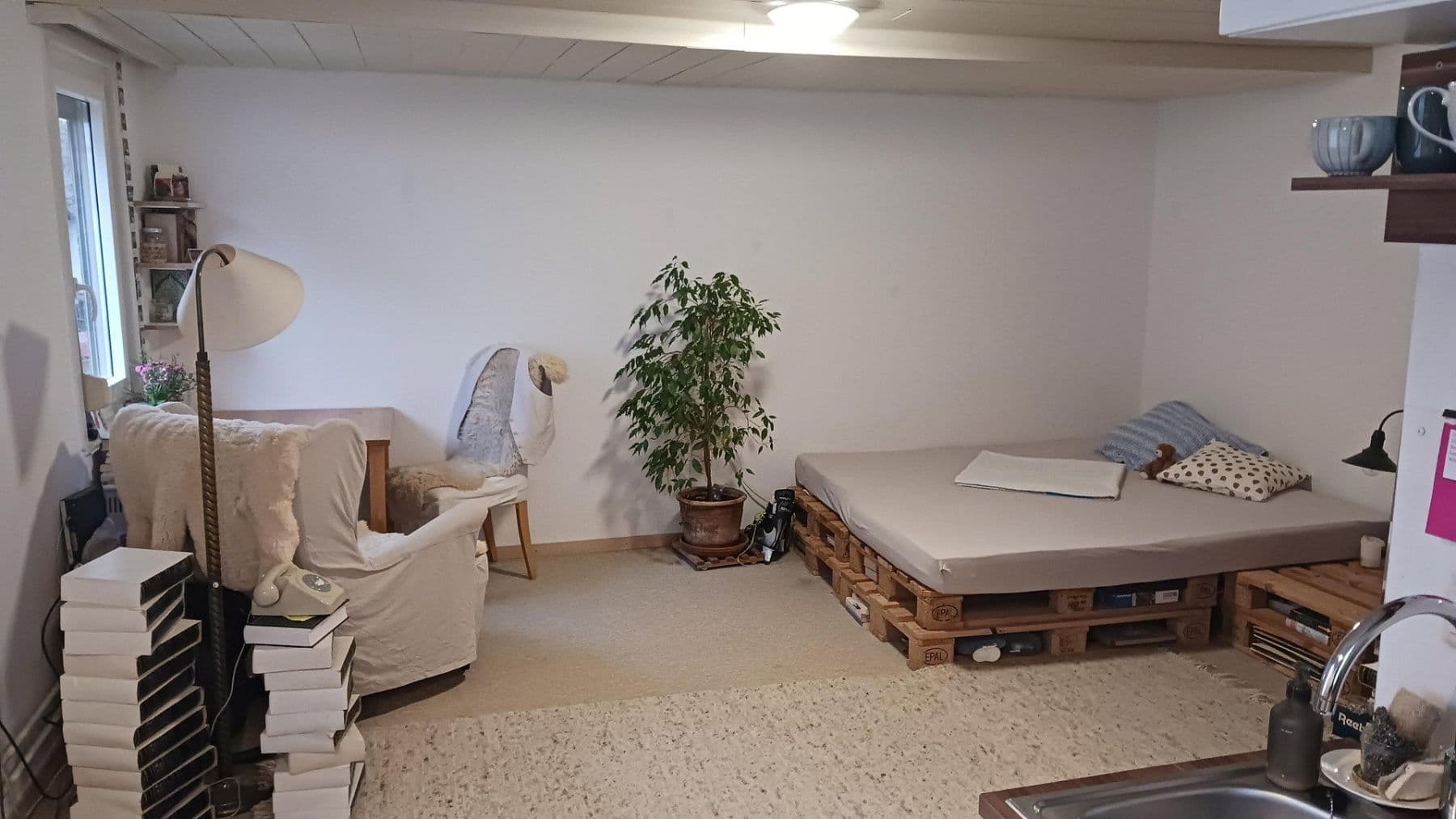 Prodej domu 178 m², pozemek 245 m², Feuchtstraße 2, Frickenhausen, Bádensko-Württembersko Prodej domu 178 m², pozemek 245 m², Feuchtstraße 2, Frickenhausen, Bádensko-Württembersko