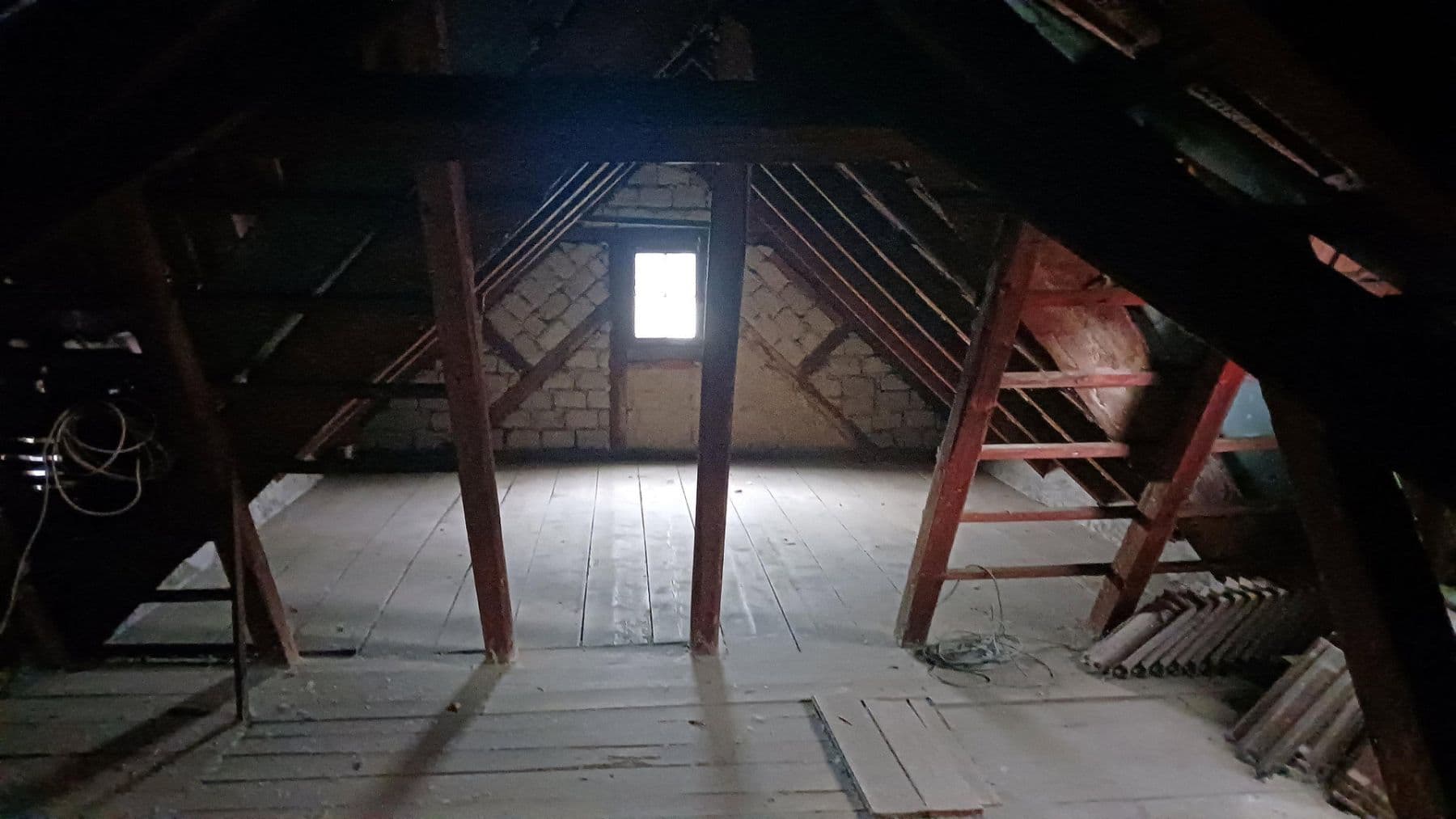 Prodej domu 178 m², pozemek 245 m², Feuchtstraße 2, Frickenhausen, Bádensko-Württembersko Prodej domu 178 m², pozemek 245 m², Feuchtstraße 2, Frickenhausen, Bádensko-Württembersko