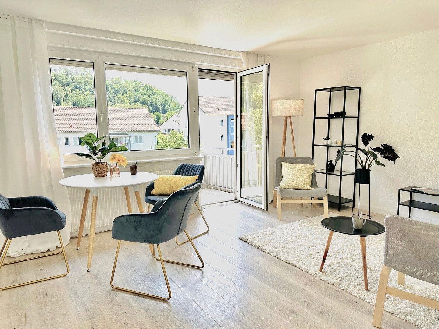 Pronájem bytu 3+1 64 m², Hugenmattweg 14, Lörrach, Bádensko-Württembersko Pronájem bytu 3+1 64 m², Hugenmattweg 14, Lörrach, Bádensko-Württembersko