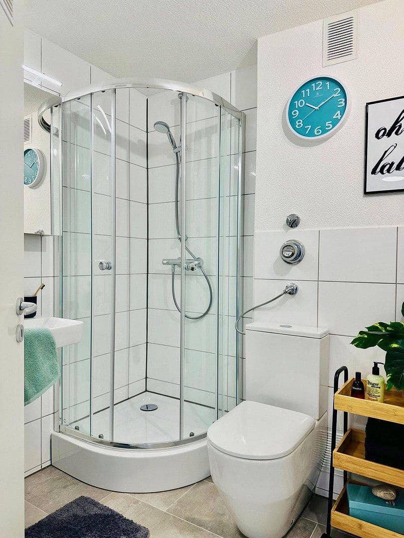 Pronájem bytu 3+1 64 m², Hugenmattweg 14, Lörrach, Bádensko-Württembersko Pronájem bytu 3+1 64 m², Hugenmattweg 14, Lörrach, Bádensko-Württembersko