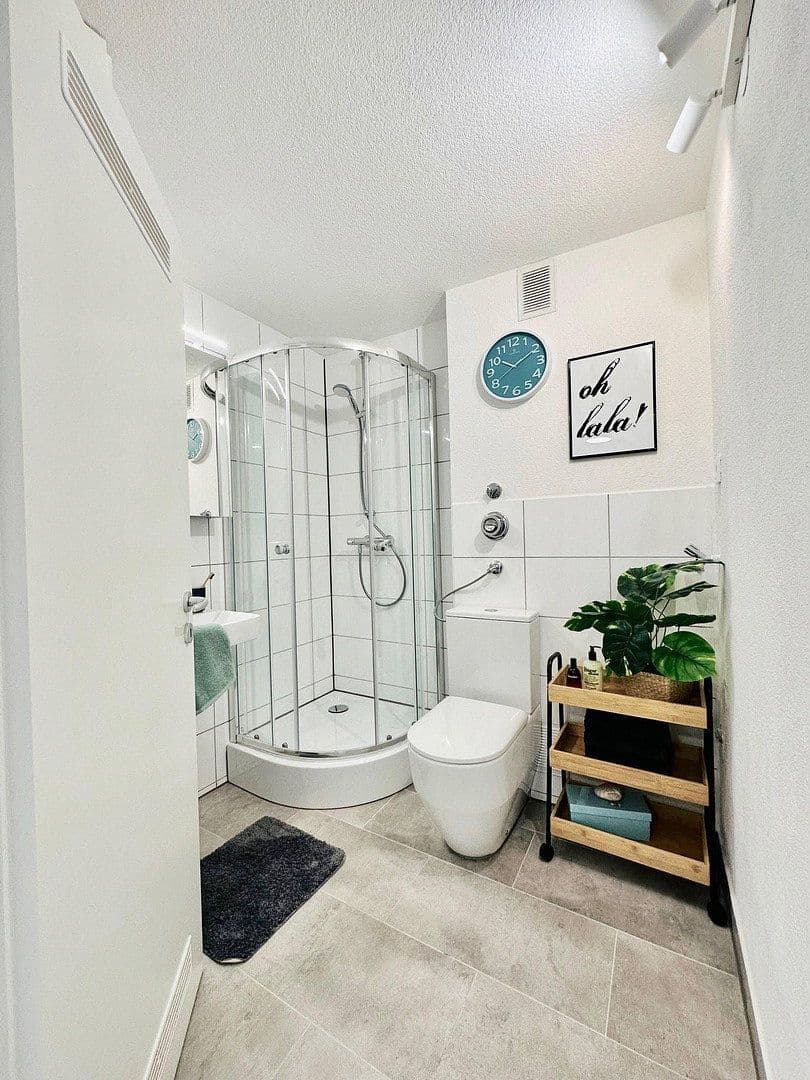 Pronájem bytu 3+1 64 m², Hugenmattweg 14, Lörrach, Bádensko-Württembersko Pronájem bytu 3+1 64 m², Hugenmattweg 14, Lörrach, Bádensko-Württembersko