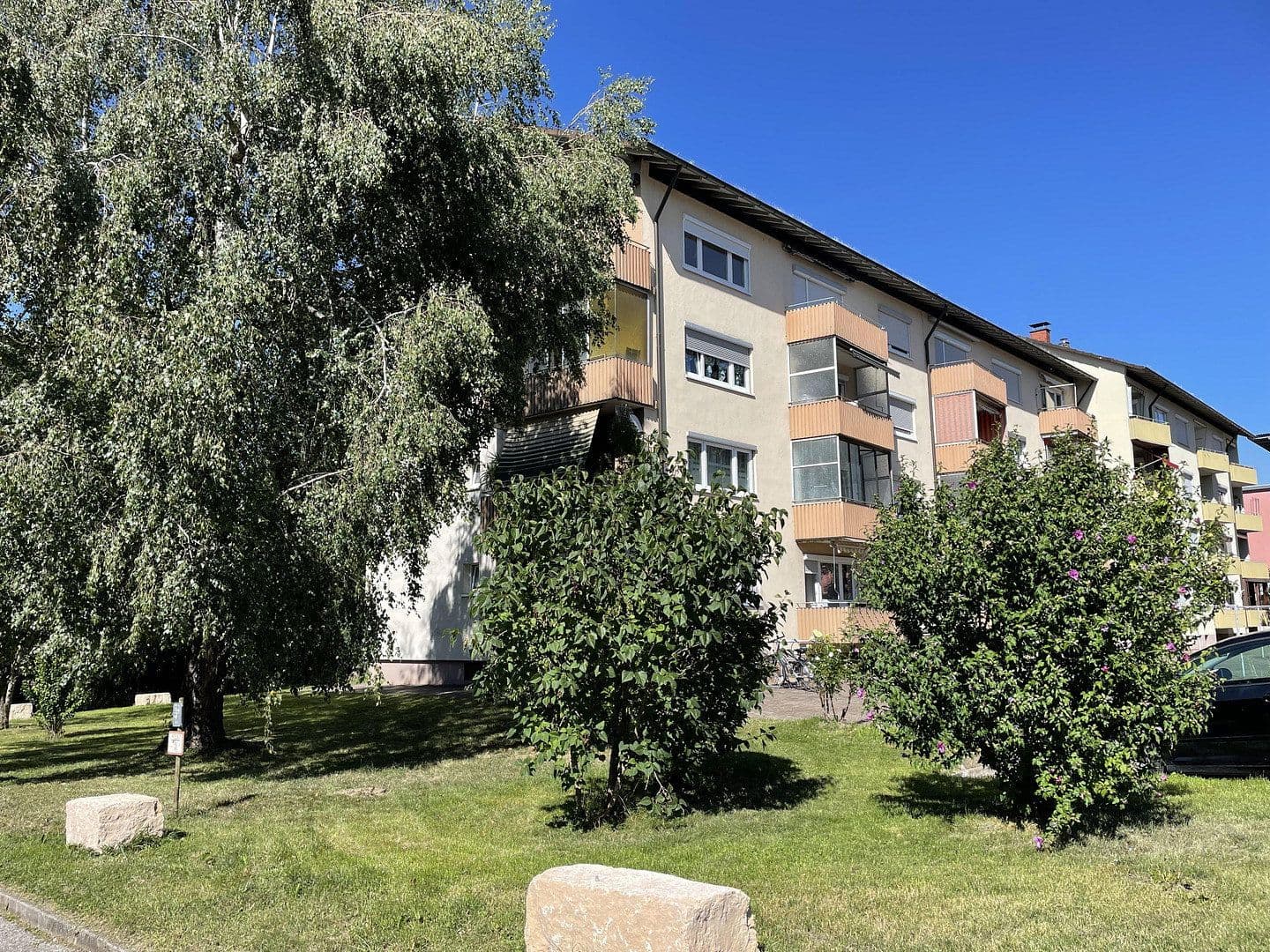 Pronájem bytu 3+1 64 m², Hugenmattweg 14, Lörrach, Bádensko-Württembersko Pronájem bytu 3+1 64 m², Hugenmattweg 14, Lörrach, Bádensko-Württembersko