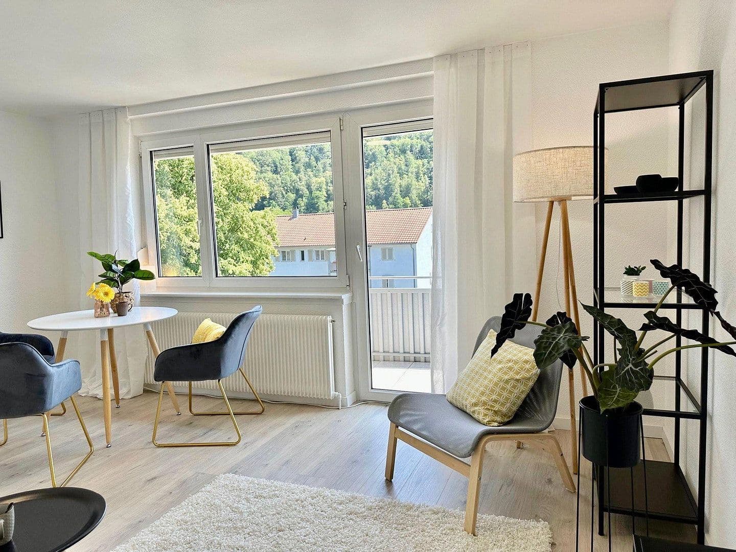 Pronájem bytu 3+1 64 m², Hugenmattweg 14, Lörrach, Bádensko-Württembersko Pronájem bytu 3+1 64 m², Hugenmattweg 14, Lörrach, Bádensko-Württembersko
