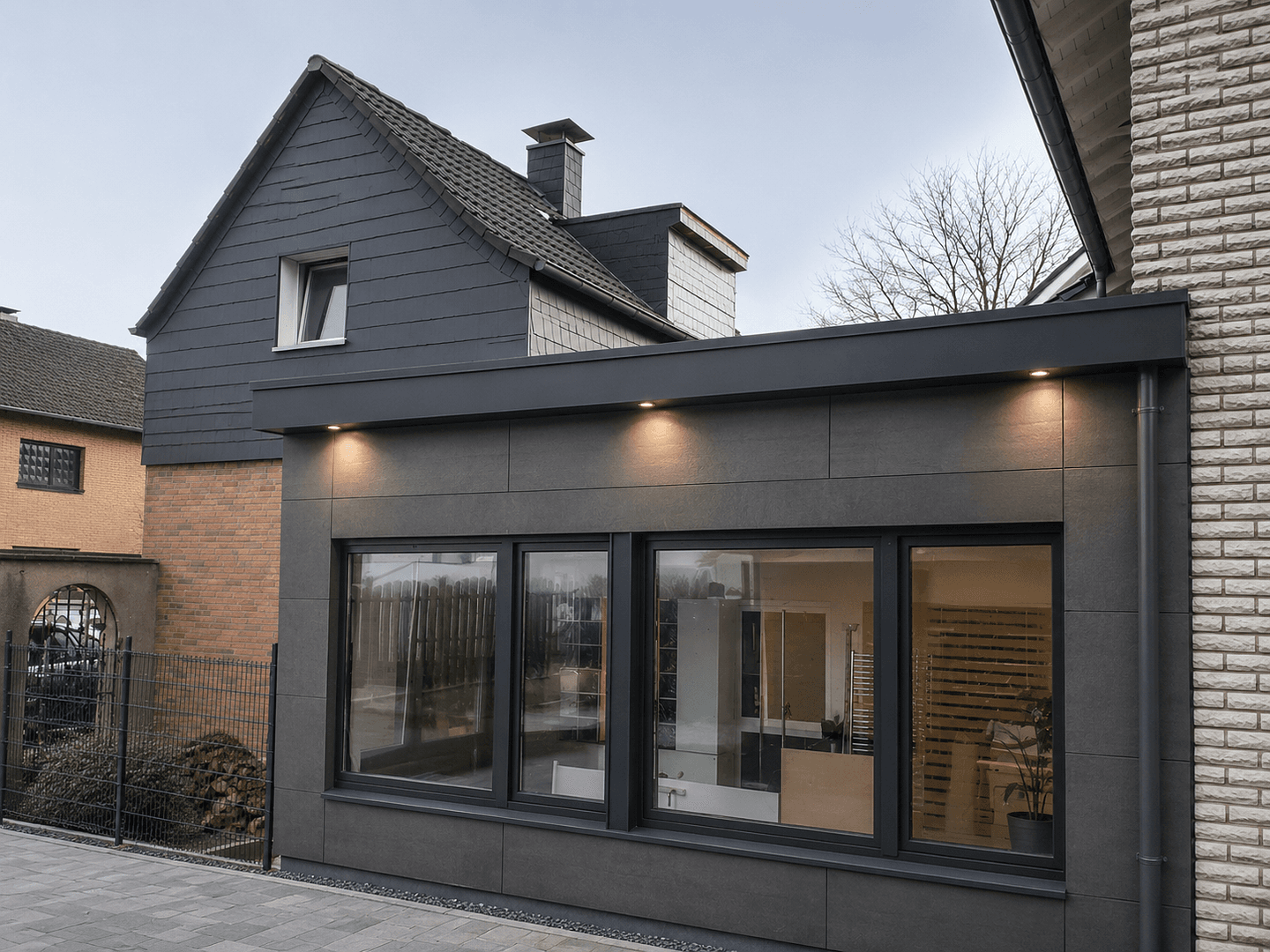 Prodej domu 100 m², pozemek 80 m², Langenfeld (Rheinland), Severní Porýní-Vestfálsko Prodej domu 100 m², pozemek 80 m², Langenfeld (Rheinland), Severní Porýní-Vestfálsko