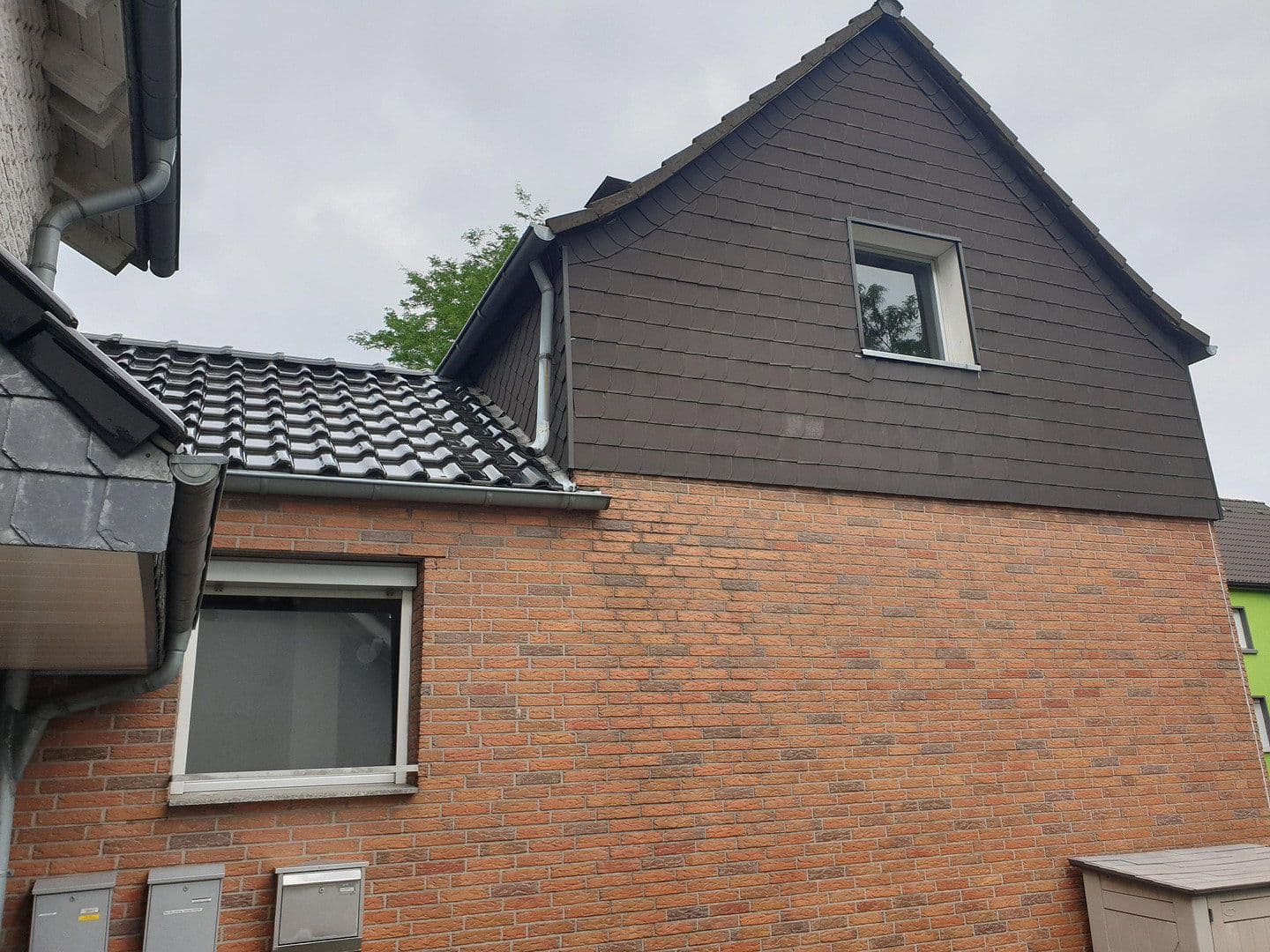 Prodej domu 100 m², pozemek 80 m², Langenfeld (Rheinland), Severní Porýní-Vestfálsko Prodej domu 100 m², pozemek 80 m², Langenfeld (Rheinland), Severní Porýní-Vestfálsko