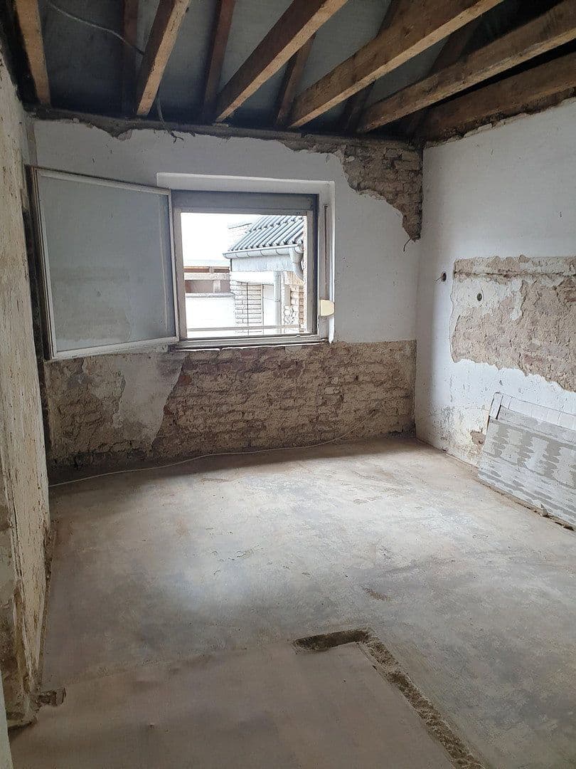 Prodej domu 100 m², pozemek 80 m², Langenfeld (Rheinland), Severní Porýní-Vestfálsko Prodej domu 100 m², pozemek 80 m², Langenfeld (Rheinland), Severní Porýní-Vestfálsko