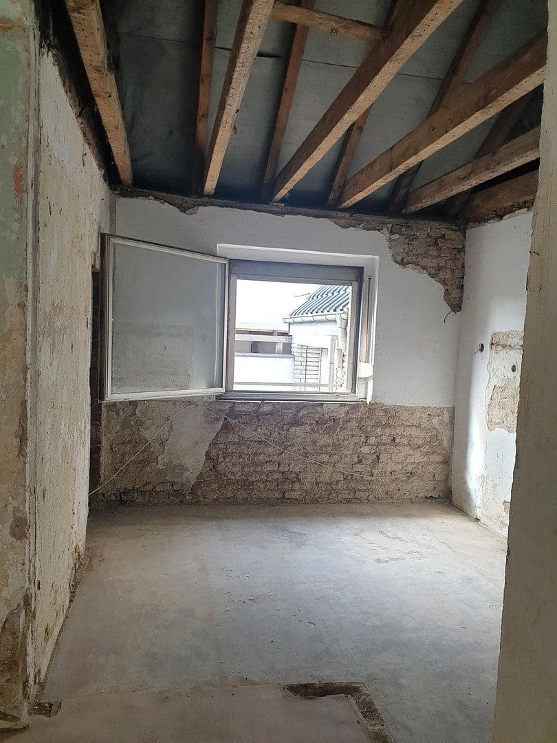 Prodej domu 100 m², pozemek 80 m², Langenfeld (Rheinland), Severní Porýní-Vestfálsko Prodej domu 100 m², pozemek 80 m², Langenfeld (Rheinland), Severní Porýní-Vestfálsko