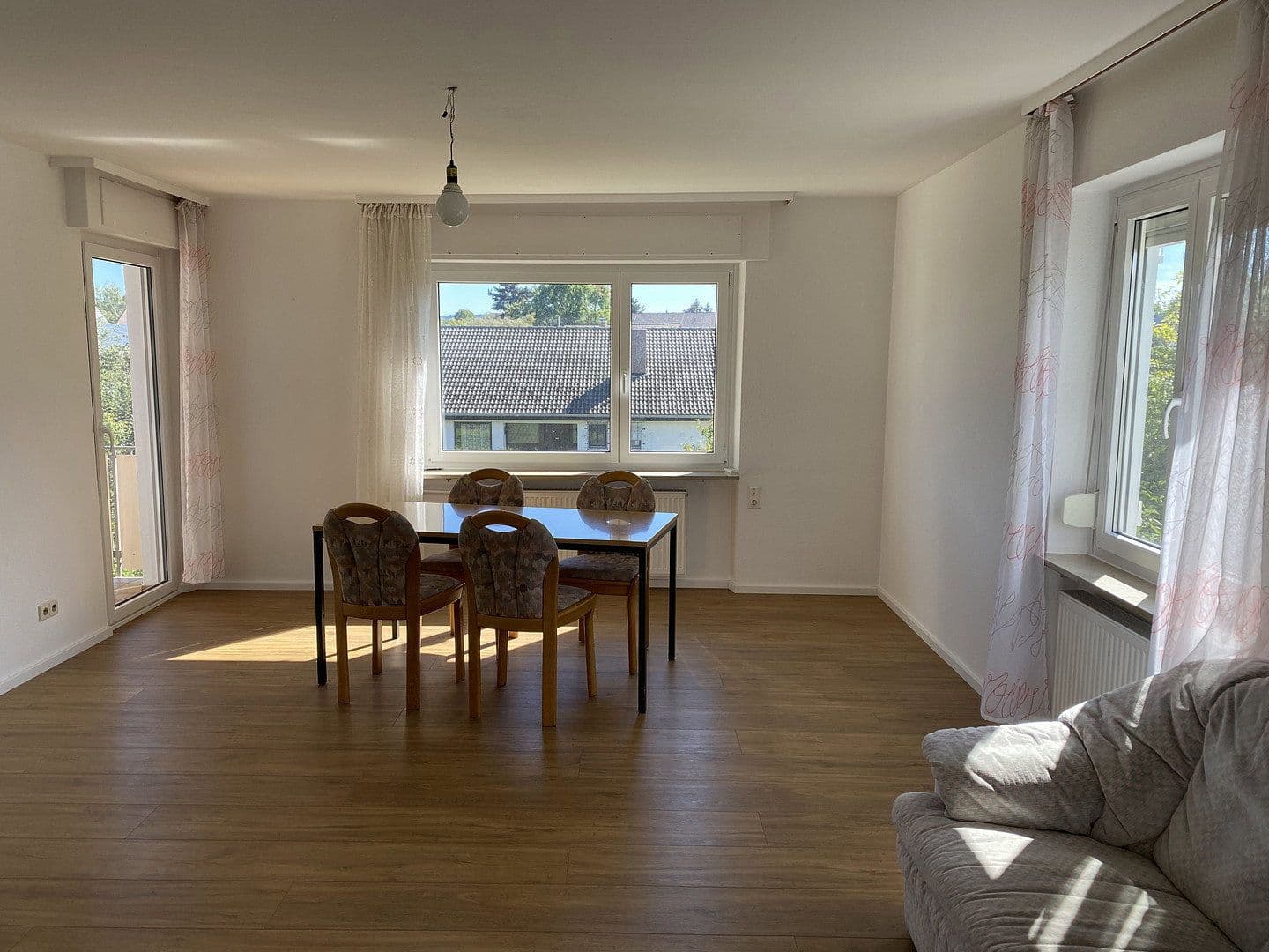 Pronájem bytu 3+kk 98 m², Trossingen, Bádensko-Württembersko Pronájem bytu 3+kk 98 m², Trossingen, Bádensko-Württembersko