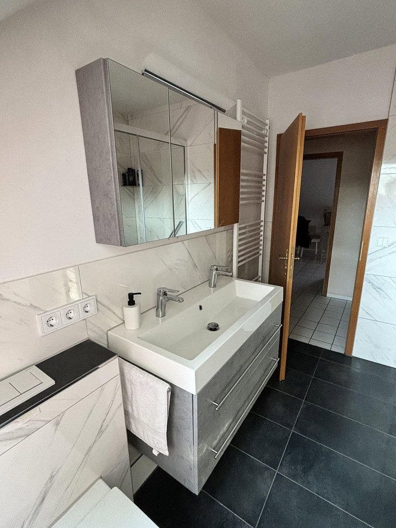 Pronájem bytu 2+1 78 m², Seevetal, Dolní Sasko Pronájem bytu 2+1 78 m², Seevetal, Dolní Sasko