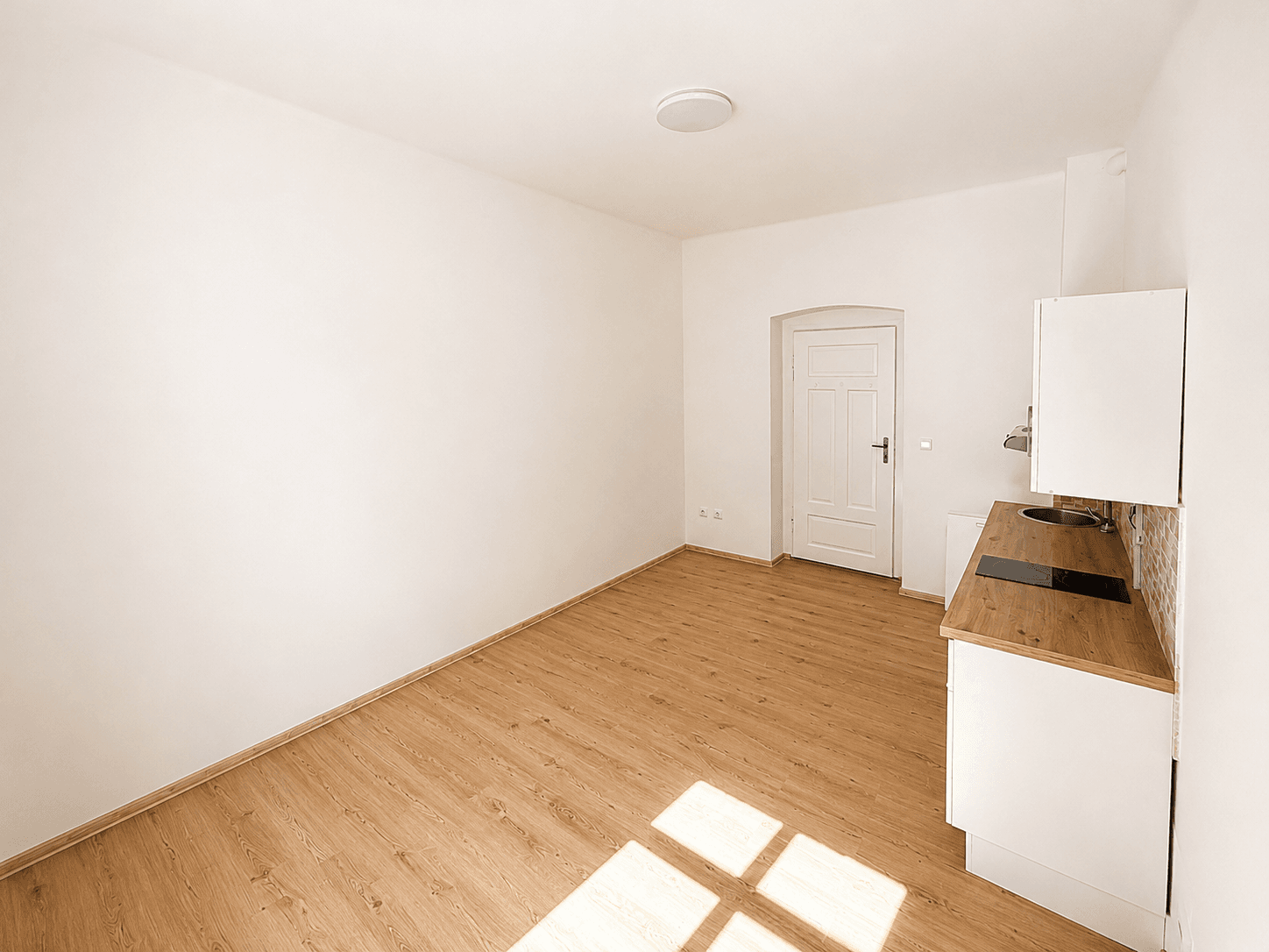 Prodej bytu 1+kk 26 m², Krátká, Plzeň, Plzeňský kraj Prodej bytu 1+kk 26 m², Krátká, Plzeň, Plzeňský kraj