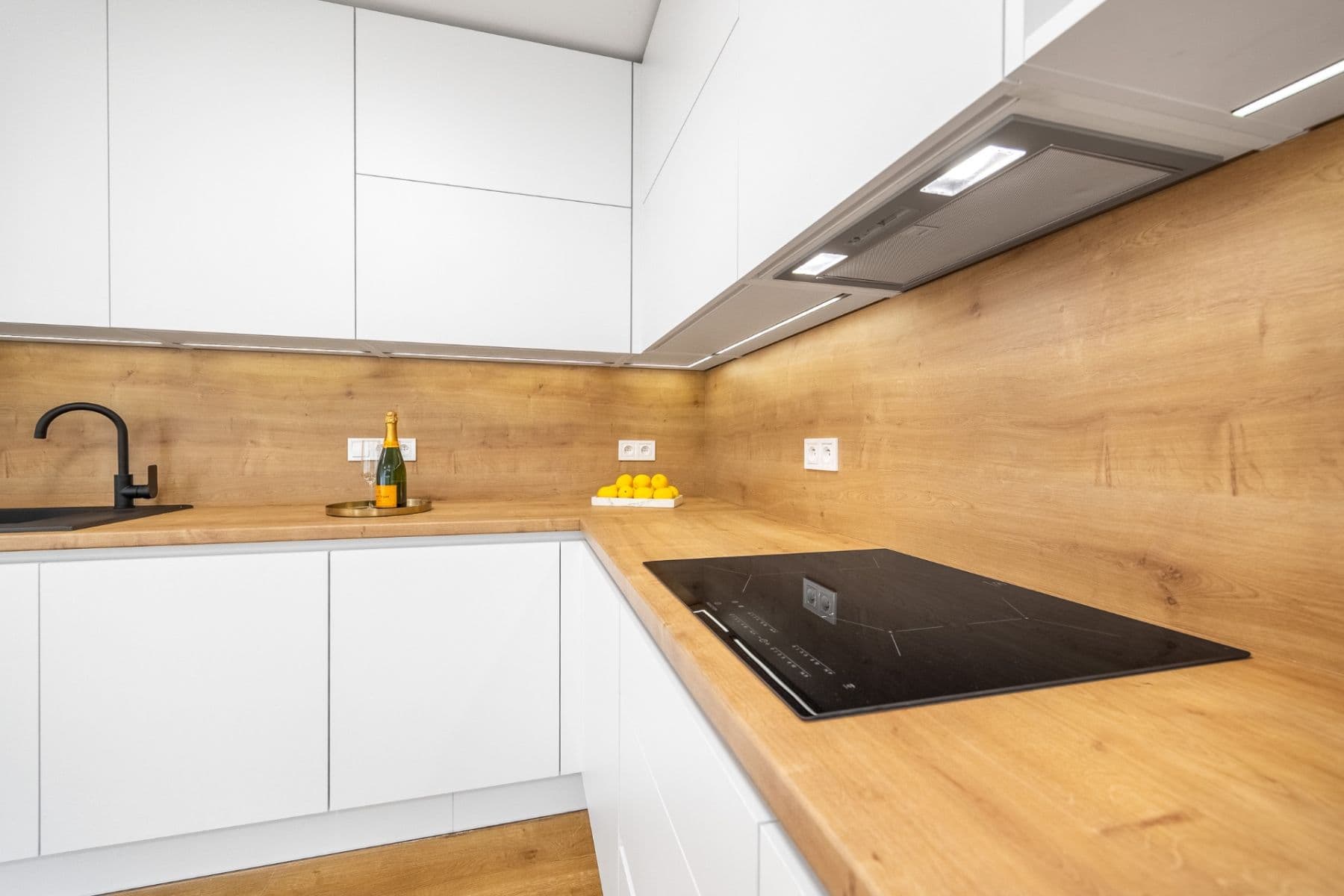 Prodej bytu 3+kk 74 m², Žandovská, Praha, Praha Prodej bytu 3+kk 74 m², Žandovská, Praha, Praha